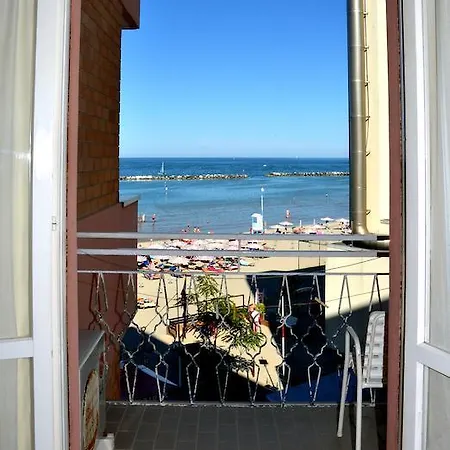 Marco Polo Μπελάρια-Ιτζέα Μαρίνα