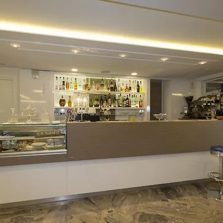 Marco Polo Hotel 3*